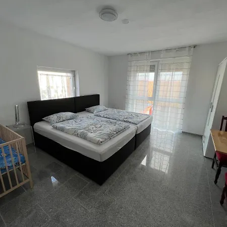 Modernes Monteurhaus Mit Viel Platz * Brunswick