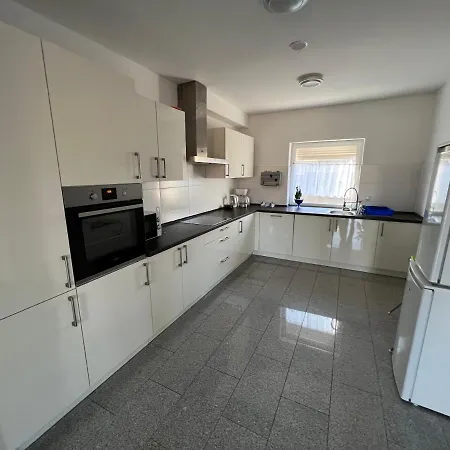 Modernes Monteurhaus Mit Viel Platz * Brunswick