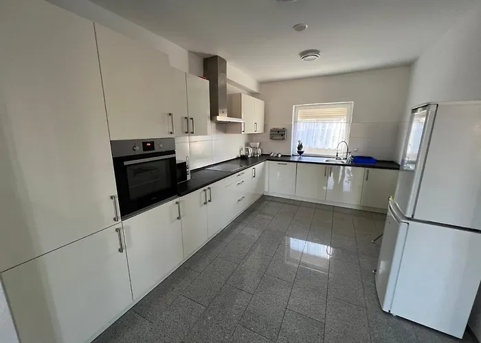 Modernes Monteurhaus Mit Viel Platz * Braunschweig